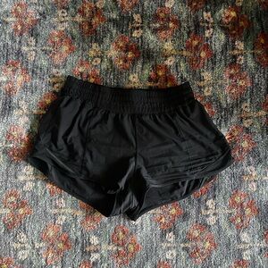 Lululemon Hotty Hot High Rise 2.5” Inseam Shorts